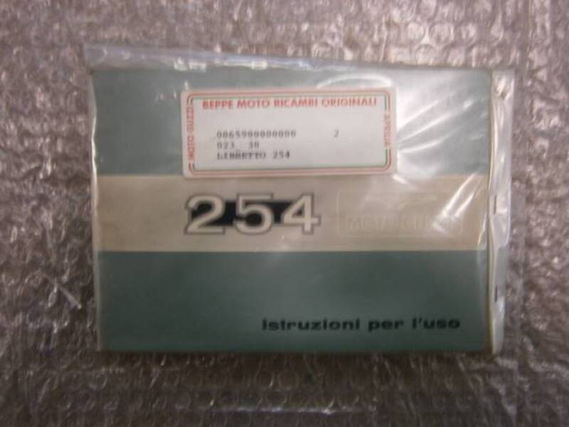 LIBRETTO USO E MANUTENZIO Moto Guzzi LIBRETTO USO E MAN. GUZZI 254