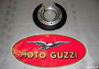 coperchio scatola Moto Guzzi COPERCHIO SCATOLA CARDANO V35-V65 FLORIDA - Annuncio 6143603