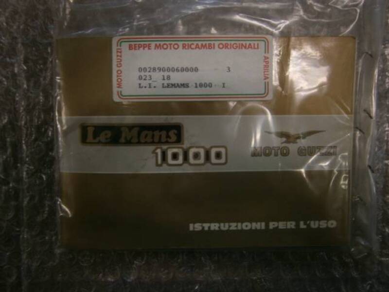 LIBRETTO MANUTENZIONE Moto Guzzi LIBRETTO USO E MANUTENZIONE LE MANS 1000