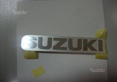 Emblema "Suzuki" per codone dei seguenti mo - Annuncio 7878250