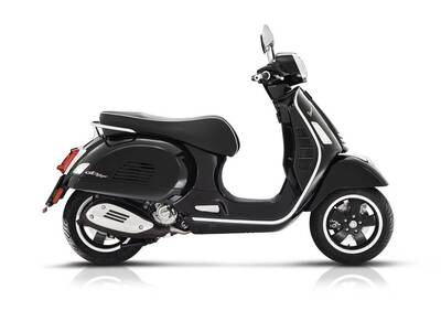 Vespa GTS 300 Super (2023 - 24) - Annuncio 6680987