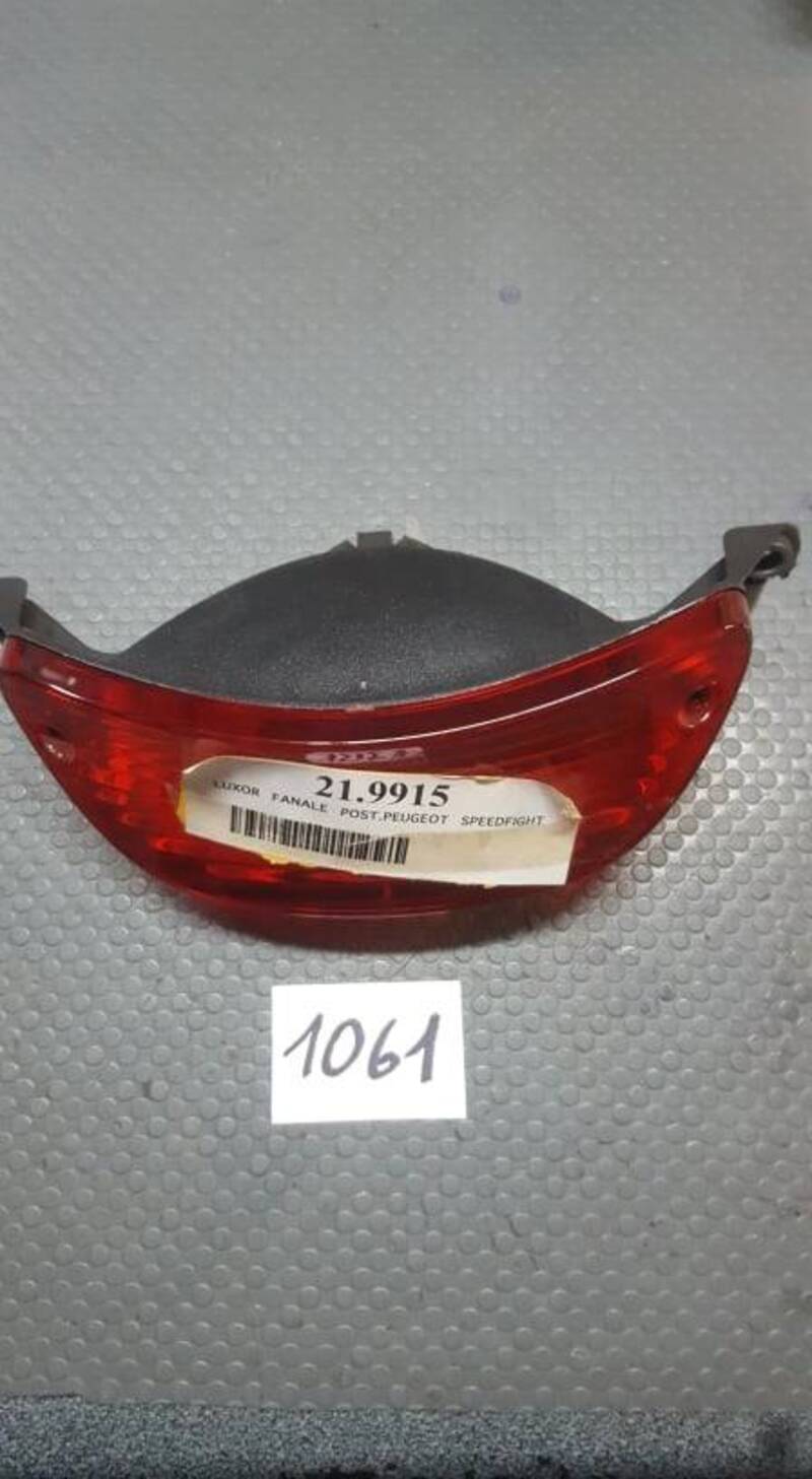 FANALINO POST. LUXOR PEUGEOT SPEEDFIGHT Sgr