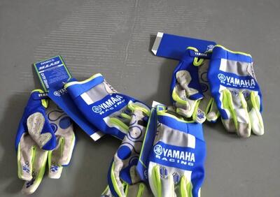 GUANTO YAMAHA RACING CROSS - Annuncio 8013752