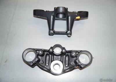 COPPIA PIASTRE FORCELLA USATE PER HONDA CB 500 F D - Annuncio 8018428