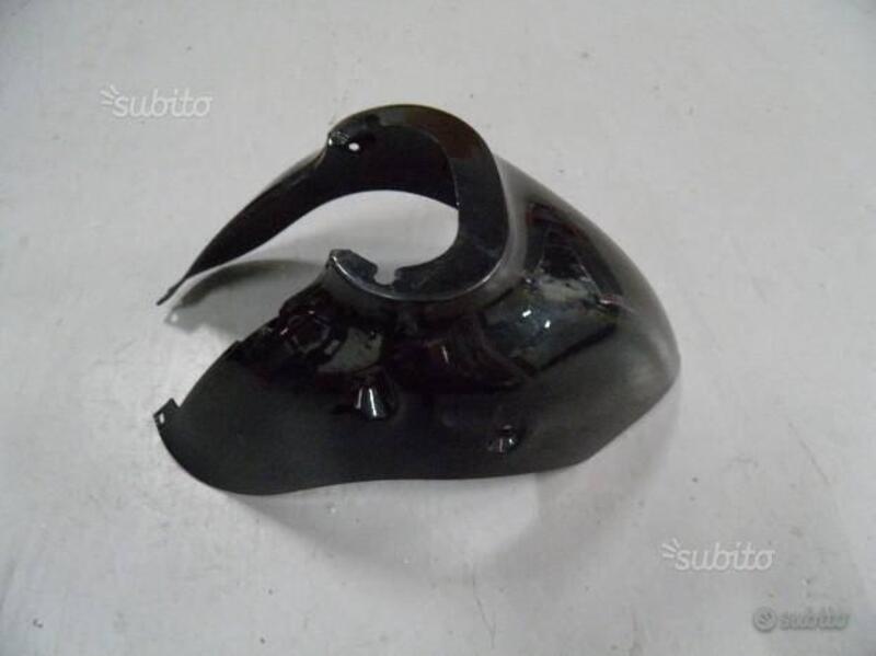 PARAFANGO ANTERIORE USATO PER APRILIA HABANA.