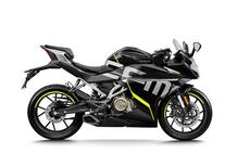 CFMoto 300SR, la sportiva anti GSX-R