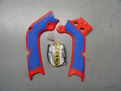 COPPIA PROTEZIONI TELAIO PER HONDA CRF 250 2018. Acerbis