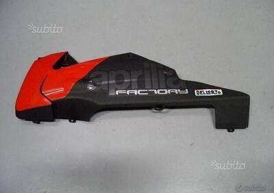 FIANCATA INFERIORE SX. USATA PER APRILIA RSV 4 - Annuncio 8019877