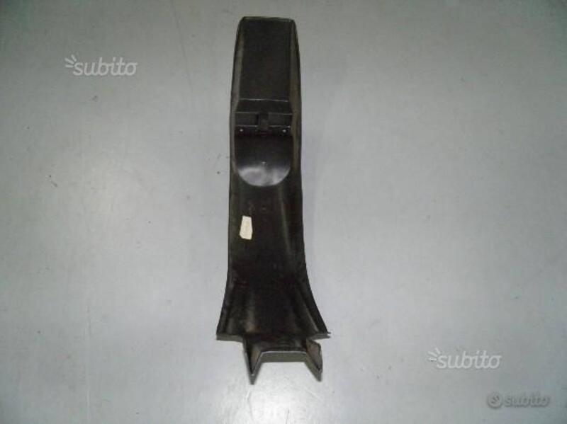 PARAFANGO POSTERIORE APRILIA. CODICE AP8126018 (4)