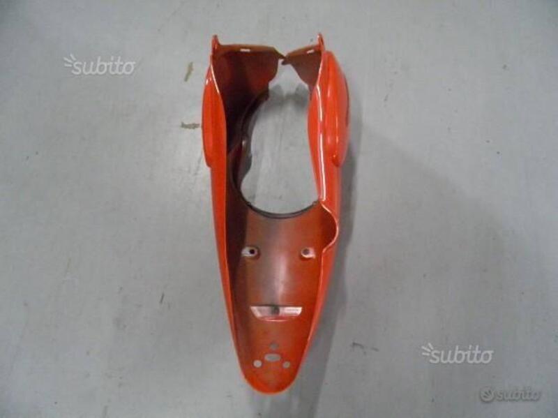 CODONE PER APRILIA SCARABEO 50 DAL 1993 AL 1997. (5)