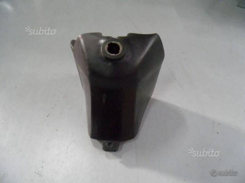 SERBATOIO BENZINA APRILIA PEGASO 125 AP8130895. (2)