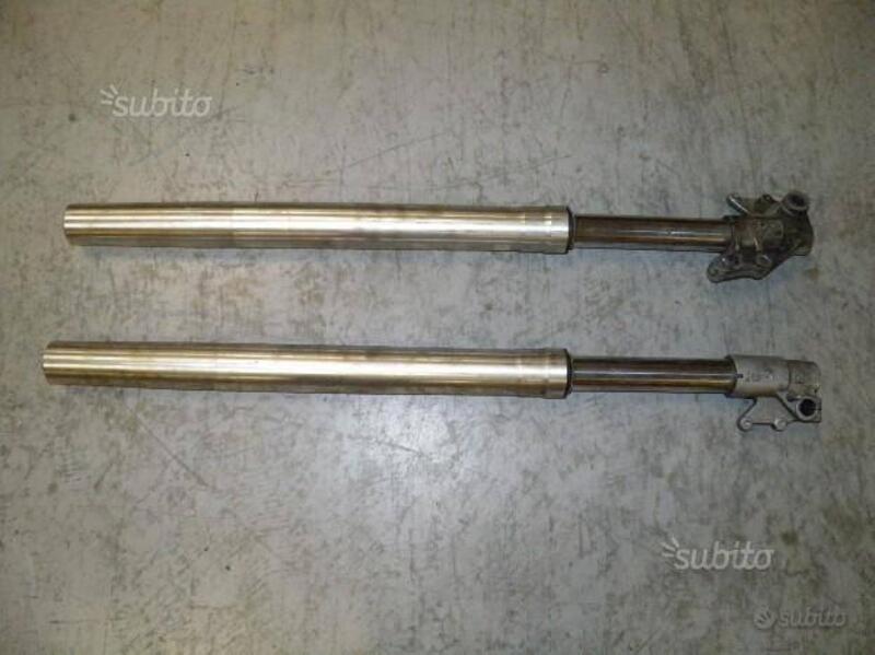 COPPIA GAMBE FORCELLA USATE PER APRILIA PEGASO 650