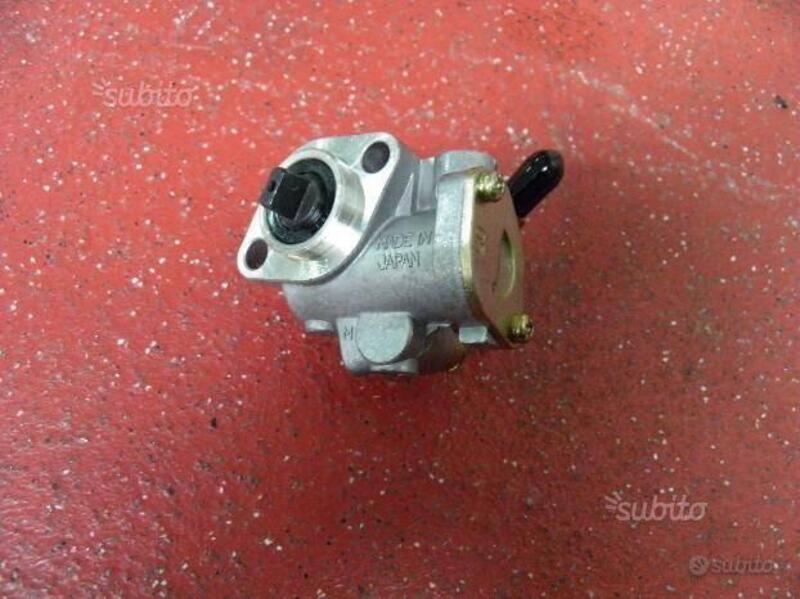 POMPA OLIO NUOVA PER APRILIA SR 50 DITECH E CARBUR (2)