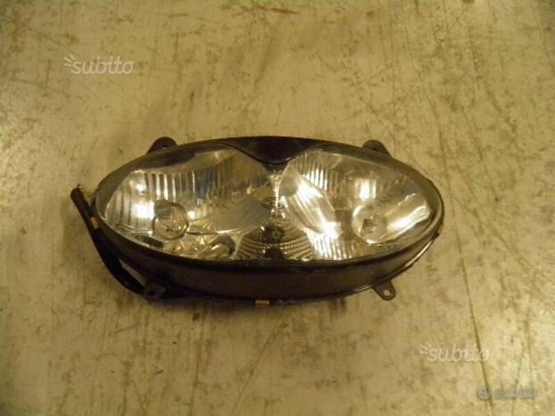 FANALE ANTERIORE USATO PER APRILIA PEGASO 650 III.