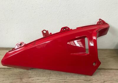 Carena lat inf sx rossa Honda VFR 750 S.L - Annuncio 8027159