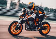 KTM Duke 890R: rivedi la diretta con le risposte ai lettori