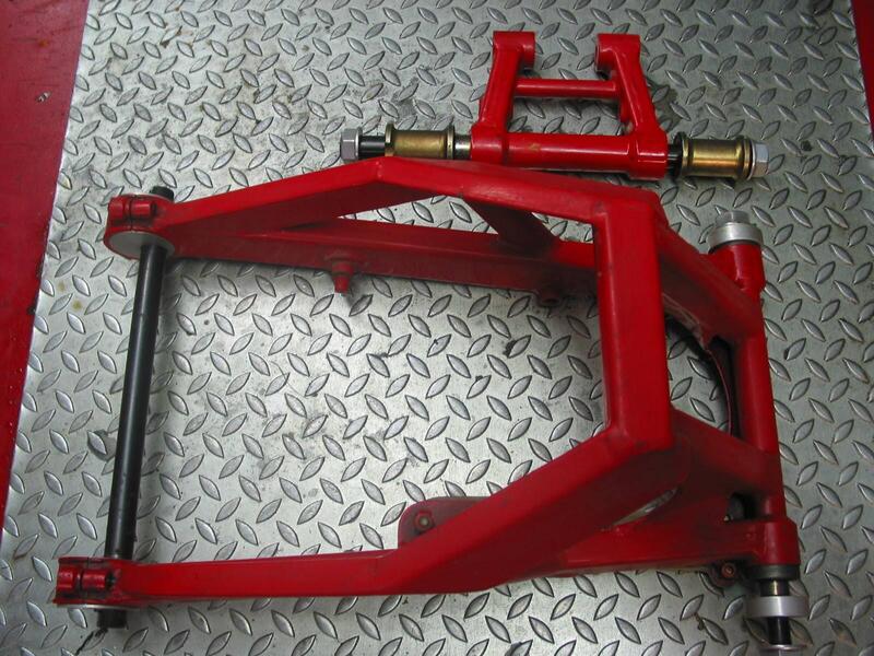 Forcellone bimota sb4 (2)