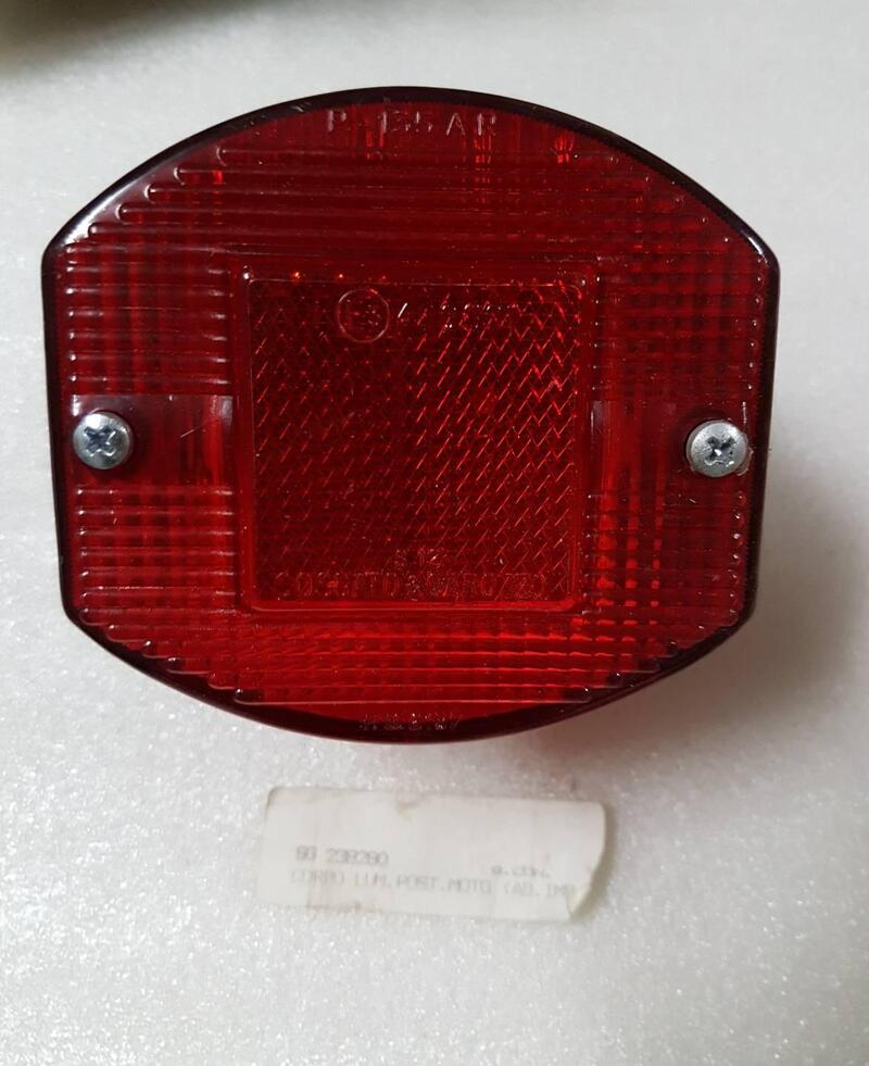 STOP FANALE POSTERIORE PER GUZZI BENELLI 250 2 T Sgr