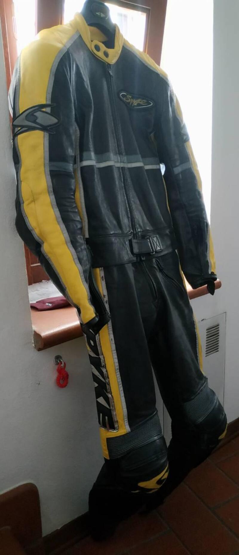 Tuta Divisibile SPIKE COLLECTION NERA-GIALLA Spyke (3)