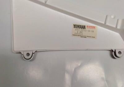 FIANCHETTO SX BIANCO ORIG.YAMAHA XT550/82 - Annuncio 8077254