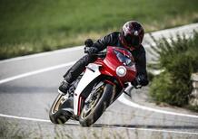 MV Agusta Superveloce 800 test. Paradosso temporale