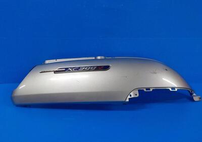 scocca destra con graffi YAMAHA XC 300 04 05 2004  - Annuncio 7410737