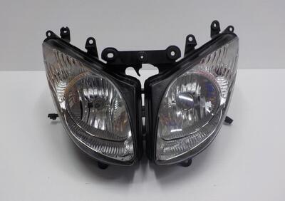 faro fanale anteriore con dettaglio YAMAHA T MAX 5  - Annuncio 7418149