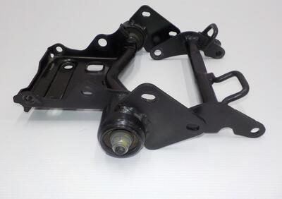 supporto motore APRILIA SRV 850 2012 2013 2014 RIC  - Annuncio 7419862