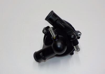 17400-04K00-000 pompa acqua SUZUKI GSX S 1000 2016  - Annuncio 7483855