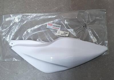 OFFERTA!!CARENA FIANCHETTO POSTERIORE YAMAHA AEROX - Annuncio 8168151