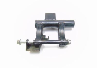 41180-34811-000 supporto motore SUZUKI UE 150 2001  - Annuncio 8028025