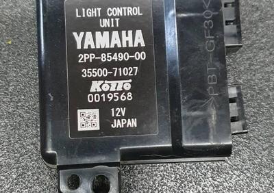 CENTRALINA CONTROLLO LUCI USATA YAMAHA TMAX R6 R1 - Annuncio 8253269