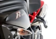 Triumph Speed Triple R "Dark", solo per l'UK
