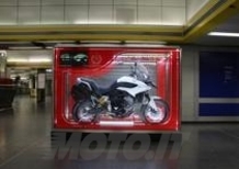 Moto Morini espone il "giocattolo" Granpasso all'aeroporto di Linate