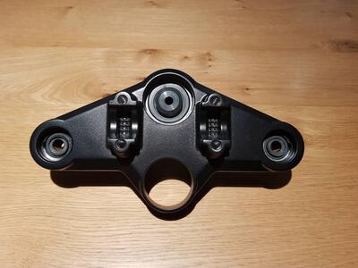 Elemento triangolare sup. per BMW GS K 25 e GS ADV