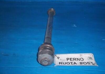 PERNO RUOTA POSTERIORE HONDA NSR 125 1989 RICAMBI  - Annuncio 8294470