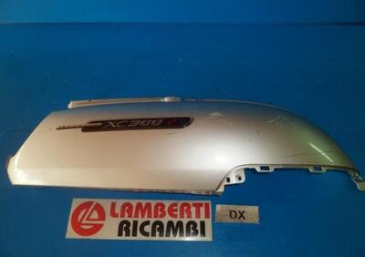 SCOCCA DX DESTRA CON GRAFFI BODY RIGHT YAMAHA XC 3  - Annuncio 8295093