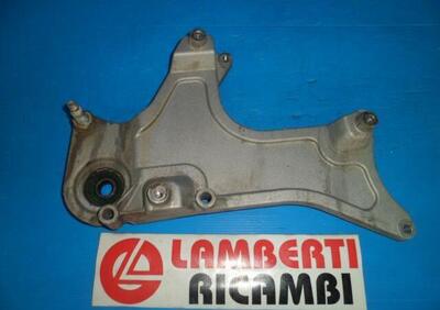 STAFFA RUOTA POSTERIORE BRACKET REAR WHEEL PIAGGIO  - Annuncio 8295509