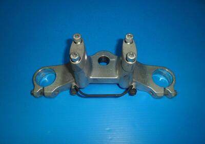 PIASTRA SUPERIORE FORCELLA SUZUKI BURGMAN 650 2005  - Annuncio 8298429