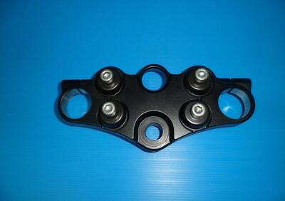 PIASTRA SUPERIORE FORCELLA SUZUKI GSXF GSX F 750 1  - Annuncio 8298454