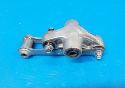 SUPPORTO AMMORTIZZATORE SUZUKI BURGMAN 400 2007 20  - Annuncio 8301989