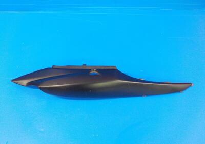 scocca destra con graffi SUZUKI SIXTEEN 125 150 20  - Annuncio 8304660