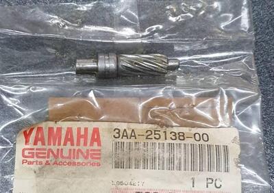 PIGNONE RINVIO CONTACHILOMETRI YAMAHA MBK BOOSTER - Annuncio 8327175