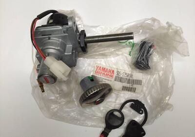 GRUPPO SERRATURE YAMAHA YP125 98/00 - Annuncio 7960122