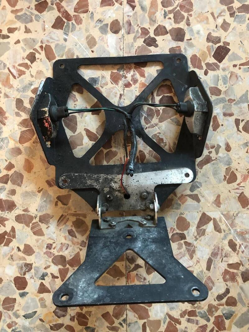 2010 PORTA TARGA BARRACUDA MV Agusta Brutale (2)