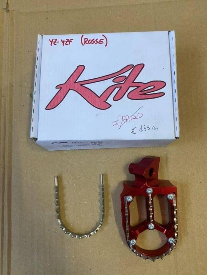 Pedane Yamaha Kite (3)
