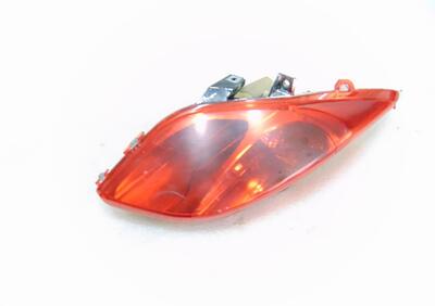 stop fanale posteriore destro YAMAHA X-MAX 250 201  - Annuncio 8650414