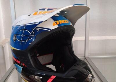 CASCO ONE COLORATO - Annuncio 9036251