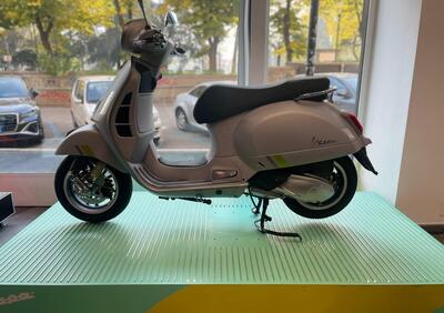 Vespa GTS 300 Super Tech (2023 - 24) - Annuncio 9064032