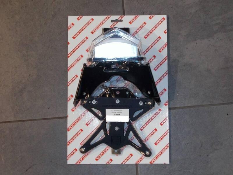 Portatarga Barracuda per Suzuki Gladius 650 (2)